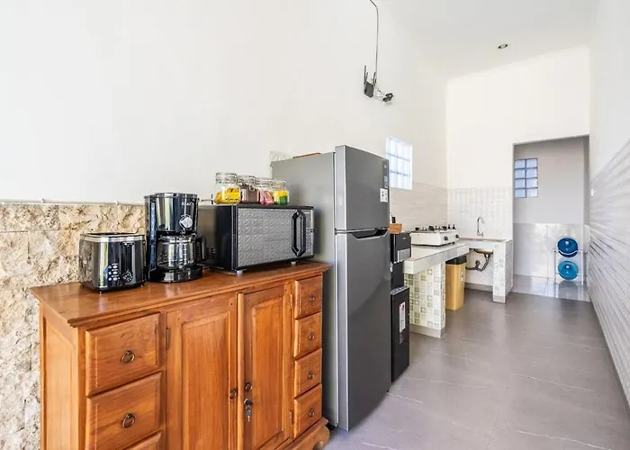 Rk3, 2 Beds 15 Min Walk To Double Six Seminyak